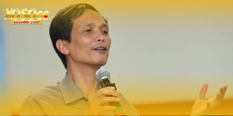 CEO Hòa Bình – Người Đứng Sau Thành Công Của XOSO66 4 CEO Hòa Bình tại văn phòng XOSO66, lãnh đạo đội ngũ chuyên nghiệp